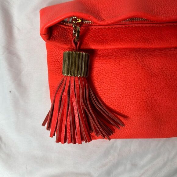 India Hicks Carmen Leather Clutch In Flamingo. - Picture 2 of 13